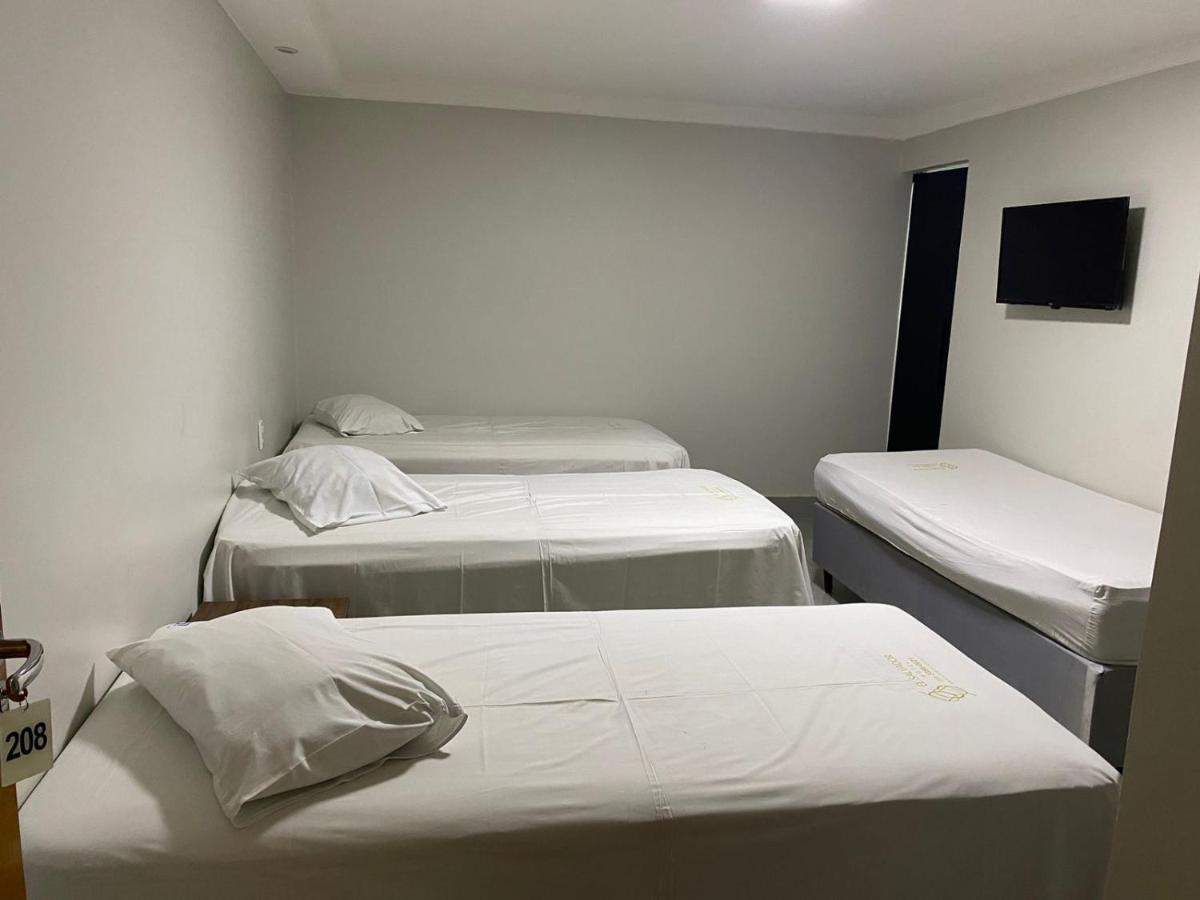 Nasser Hotel Aeroporto นูเคลโอบันเดรานชิ ภายนอก รูปภาพ