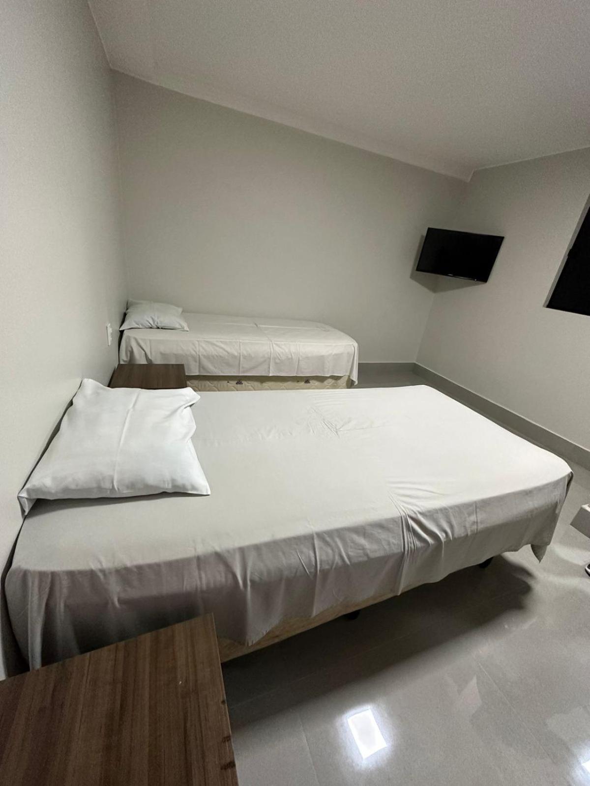 Nasser Hotel Aeroporto นูเคลโอบันเดรานชิ ภายนอก รูปภาพ