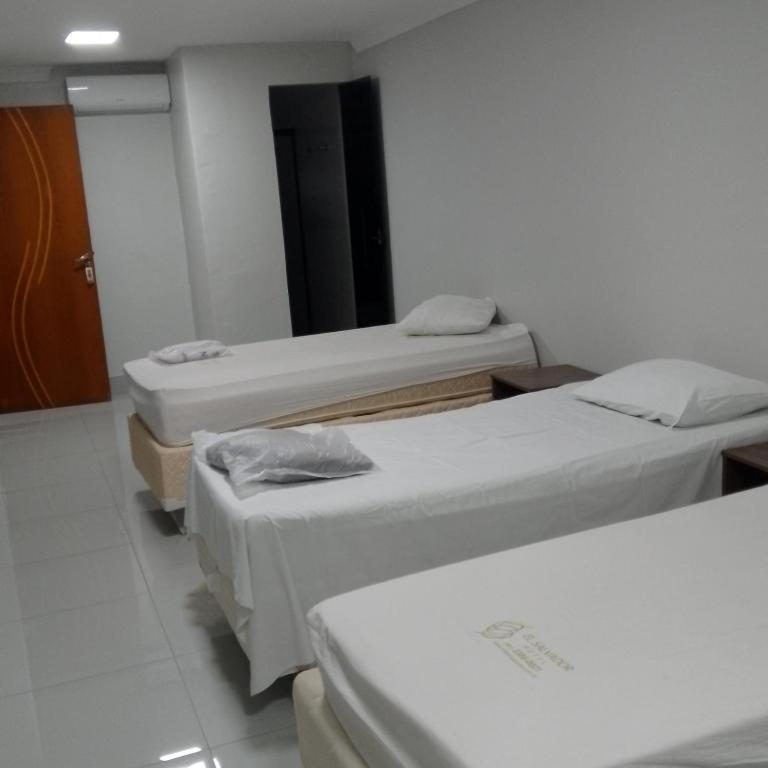 Nasser Hotel Aeroporto นูเคลโอบันเดรานชิ ภายนอก รูปภาพ